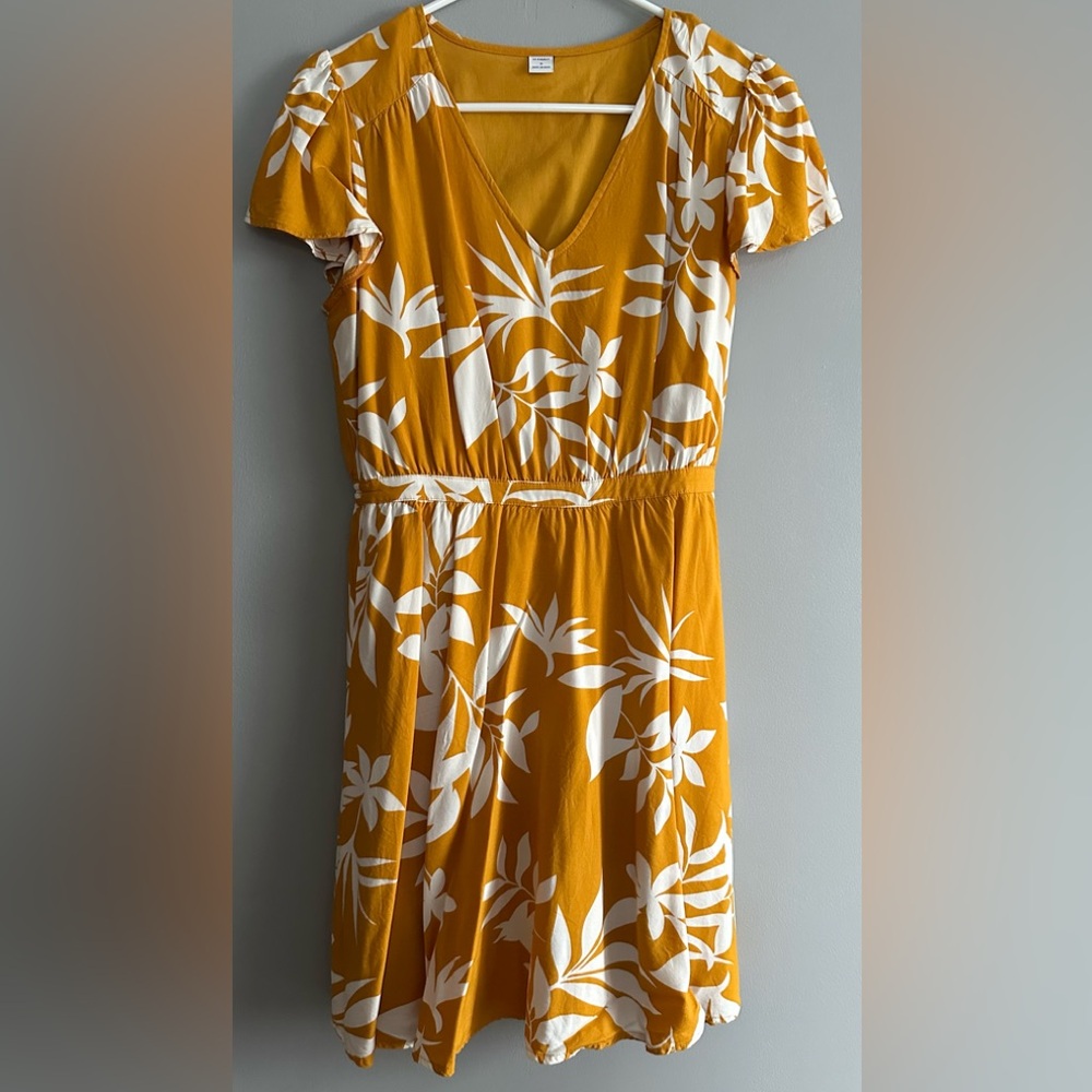 Women’s Old Navy Dress - Small